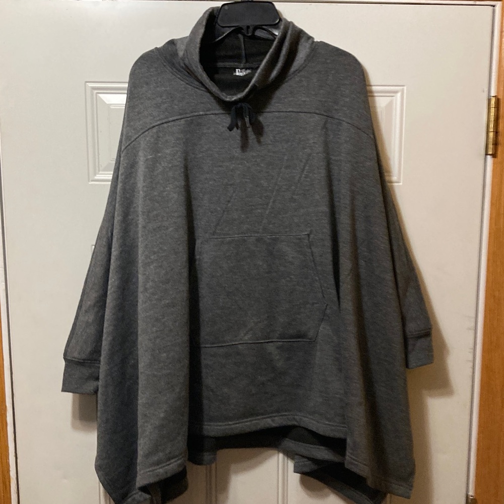 Felina Gray Poncho OS